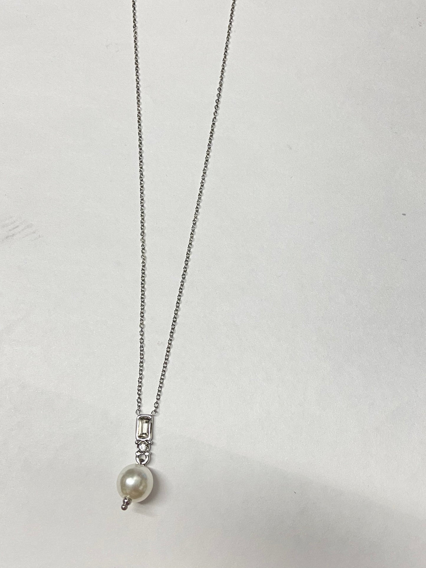 Diamond and Pearl Pendant Necklace-Fi&Co Boutique