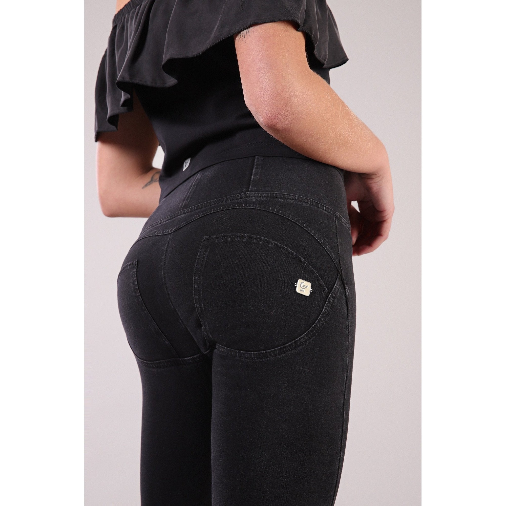 Freddy WR.UP® HIGH-WAIST STRETCH Black SKINNY-FIT Pants IN Fi&Co DENIM Boutique –