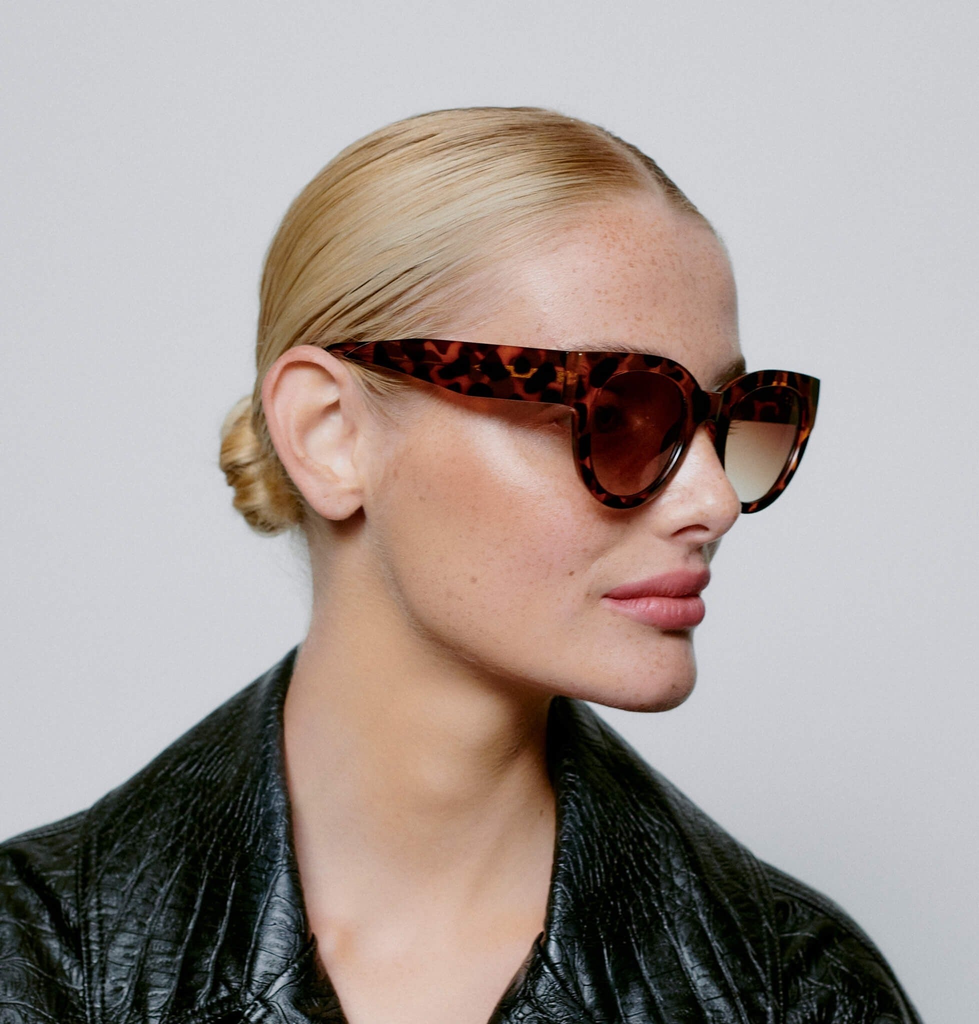 Lilly sunglasses sales